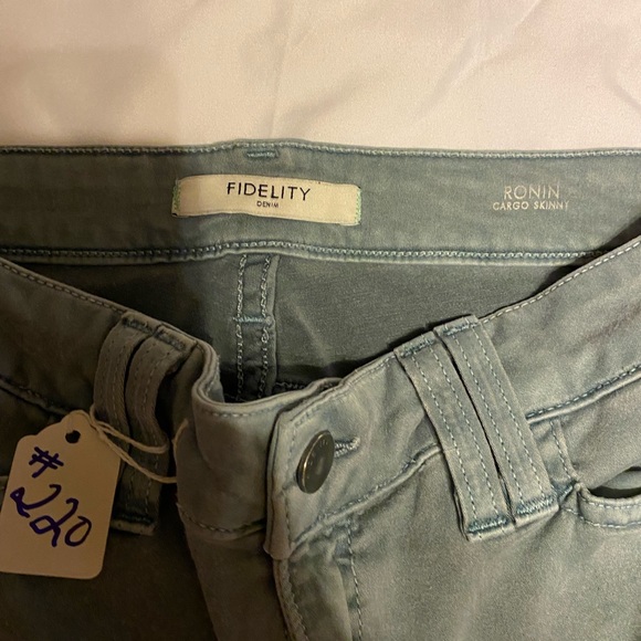 EUC Fidelity denim. Size 8/29. - Picture 8 of 10